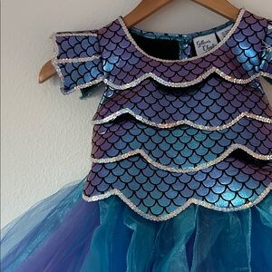 Gillians' Closet iridescent mermaid costume kids size 5/6 years